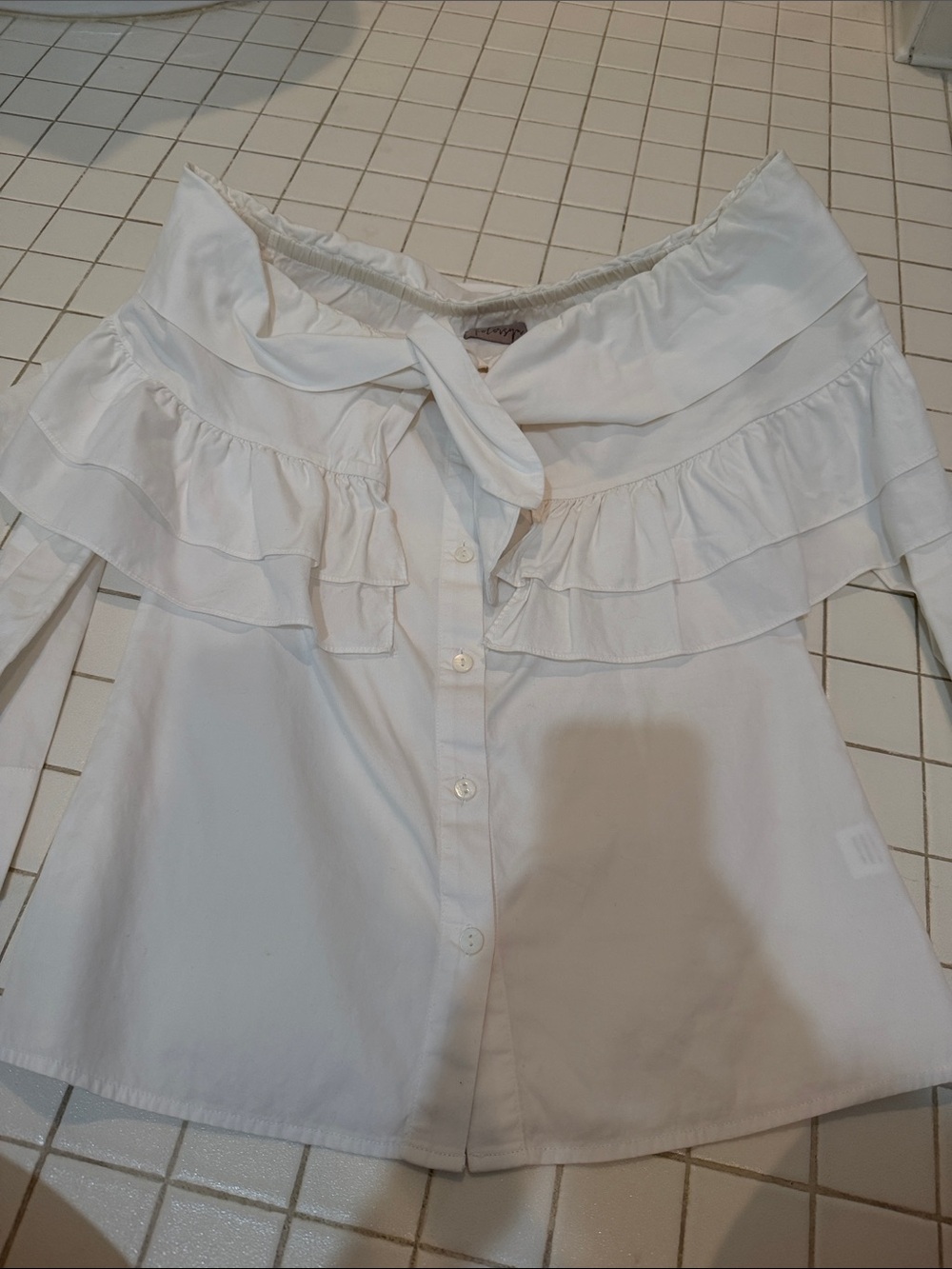 Petersyn White Off-Shoulder Ruffle Button-Down Top - Picture 2 of 6